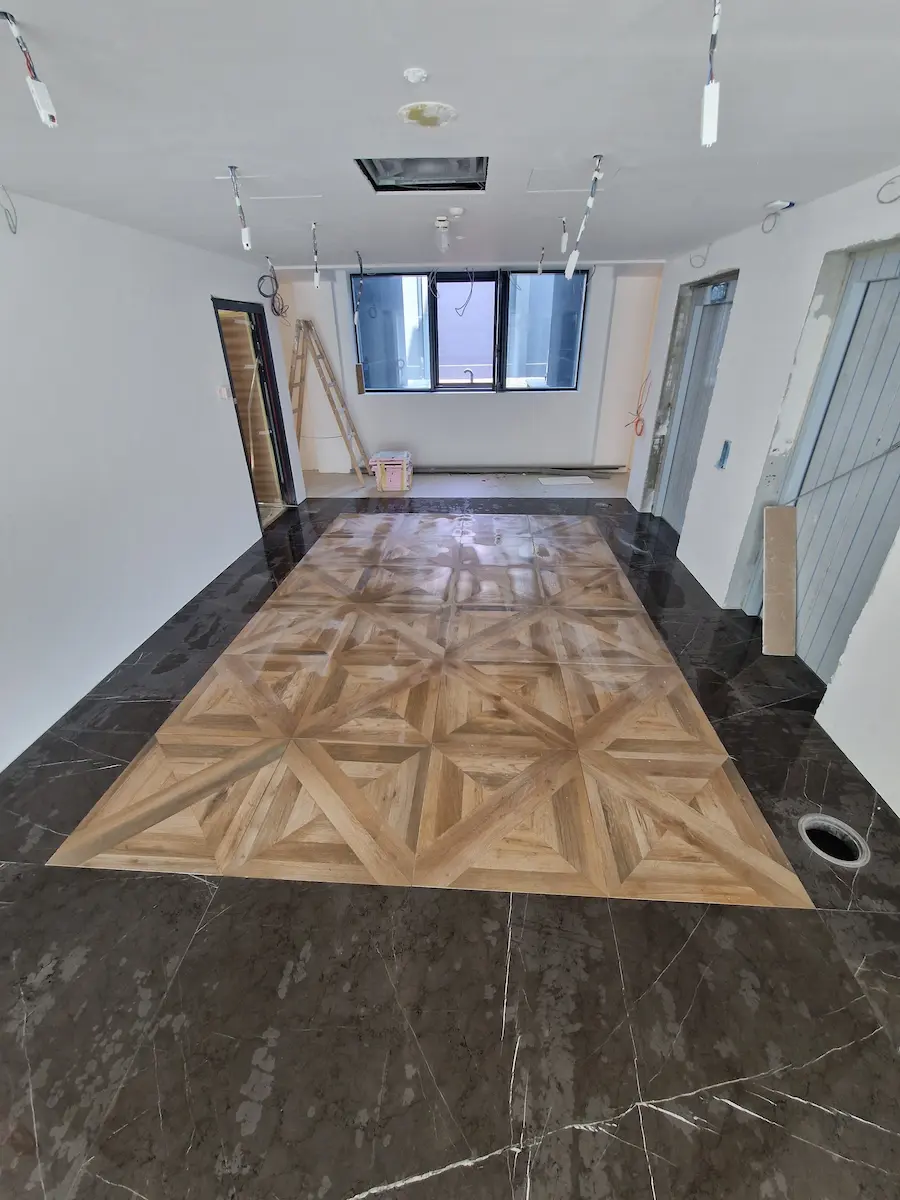 Oblaganje lifta i lobija keramickim plocicama Beograd